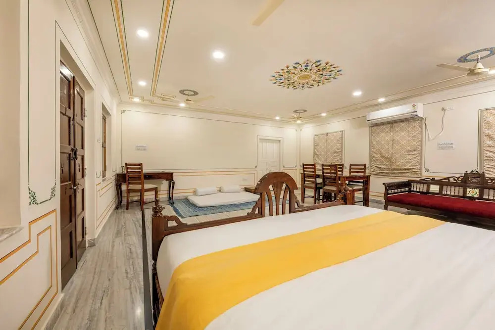 Raghunath Haveli - A Boutique Homestay