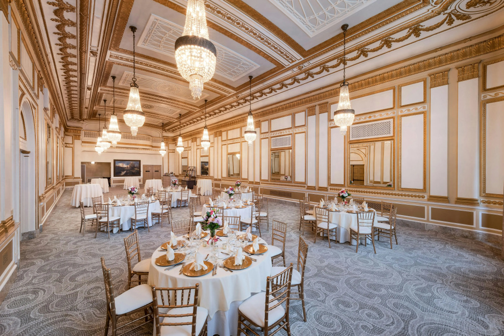 The Benson Portland, Curio Collection by Hilton