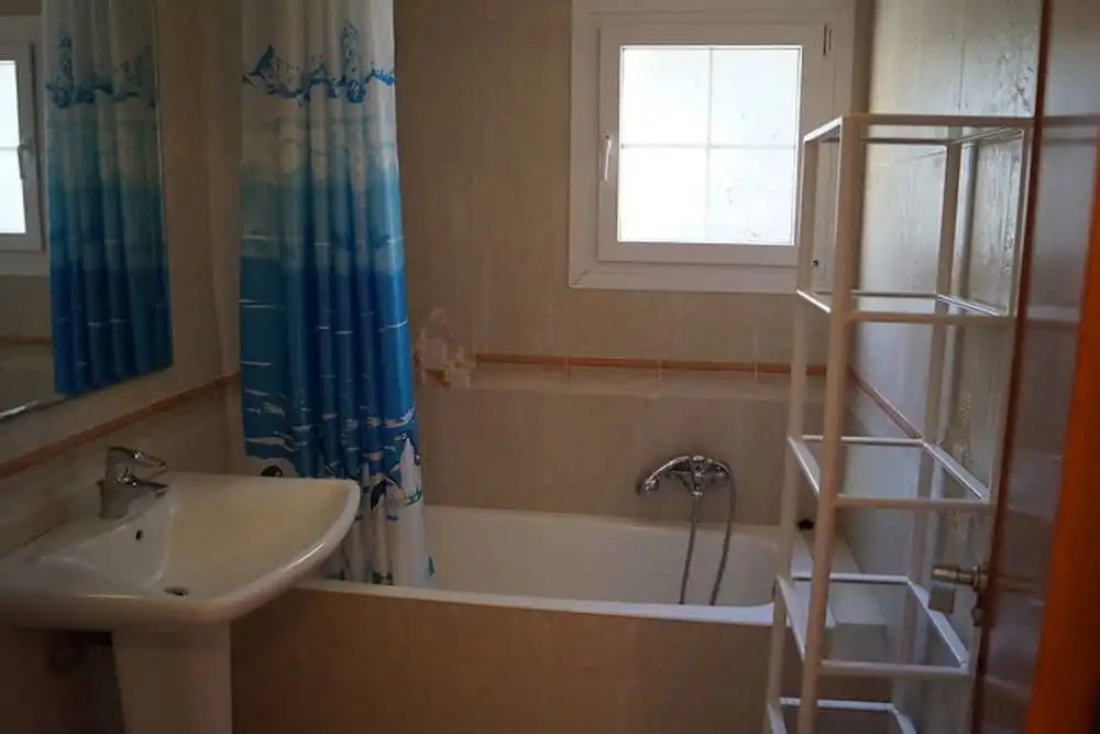 Villa - 5 Bedrooms with Pool, WiFi and Sea views - 107942