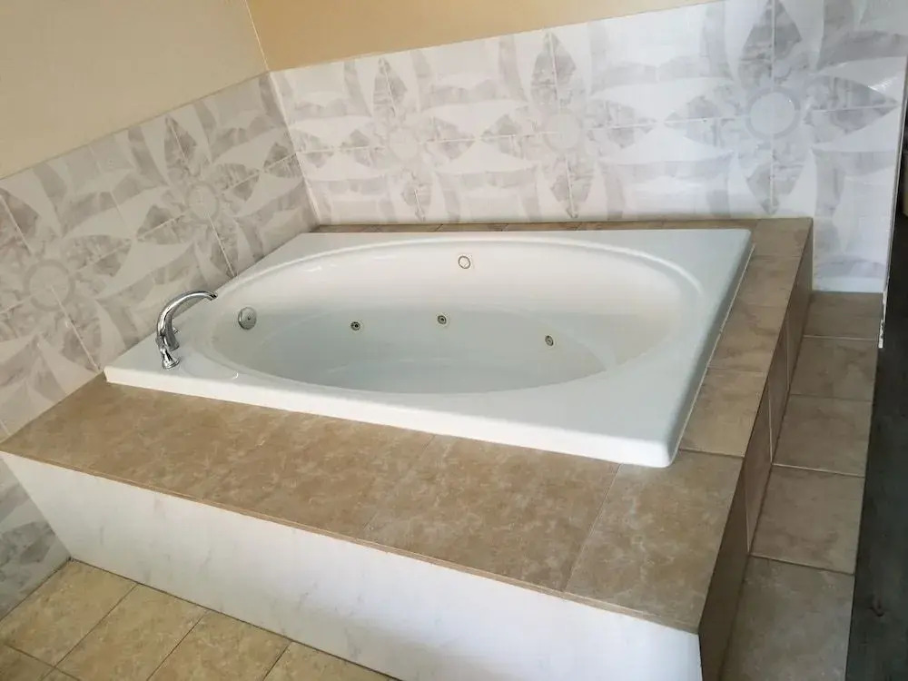 Executive Inn & Suites