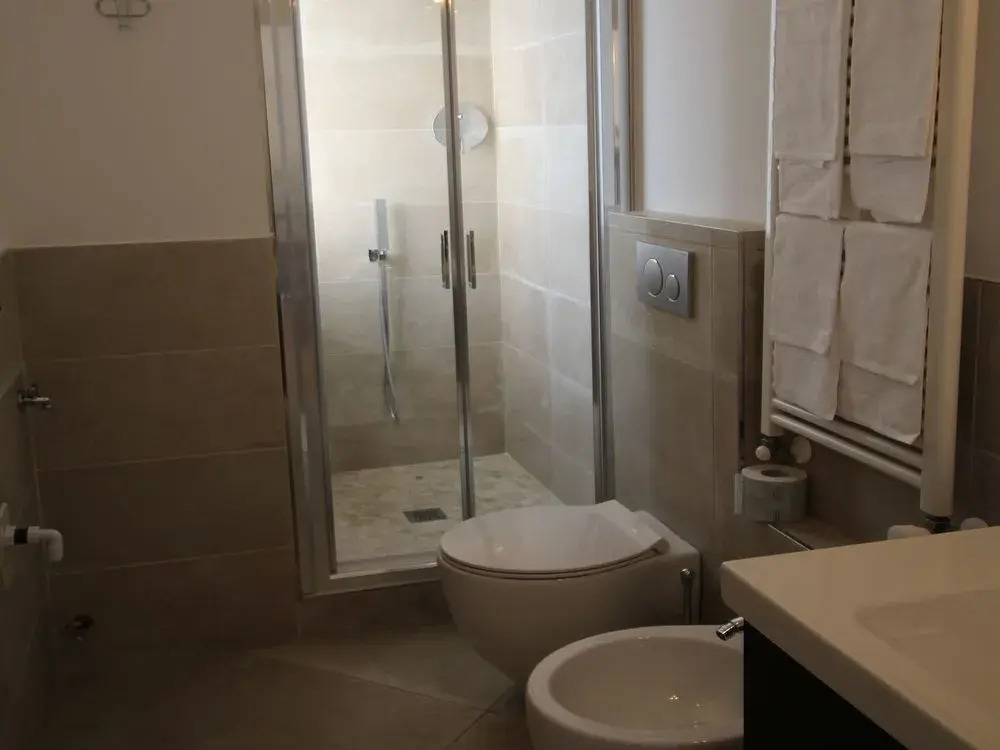 La Camera Bologna-Stazione Affittaly Rooms