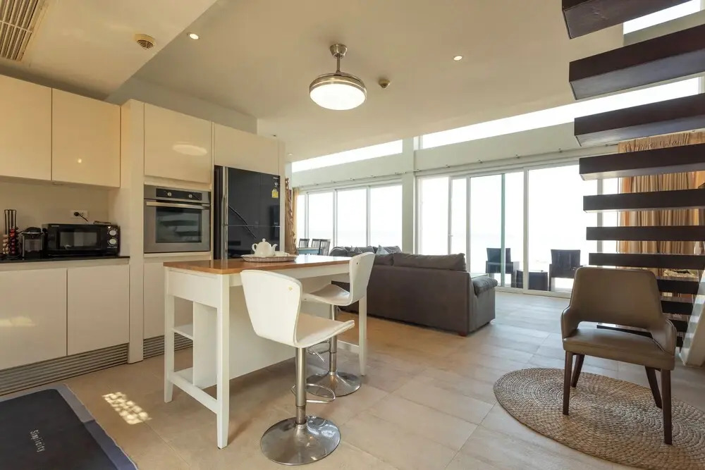 Built on the Beach 4BR 5star Resort V221