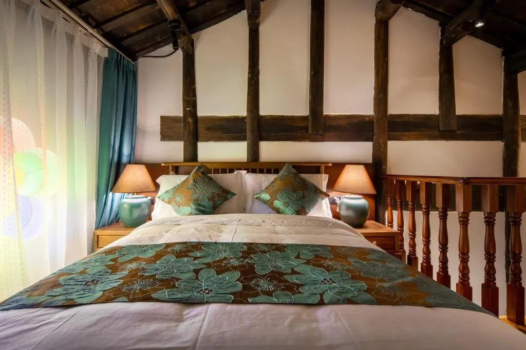 Plum Bay Homestay