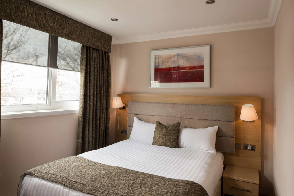 Carlton Hotel