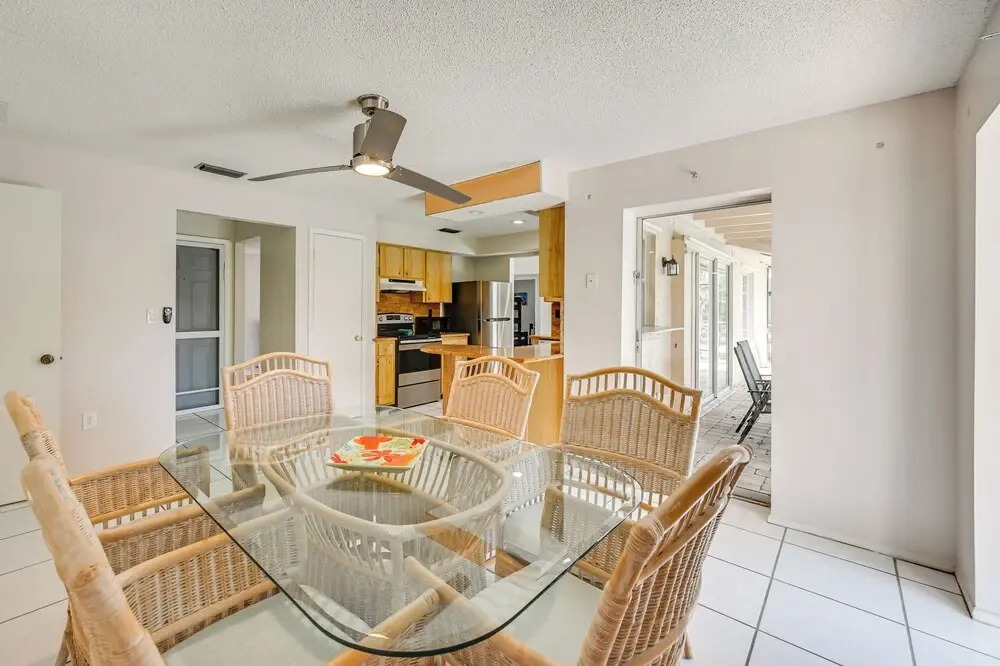 3 Mi to Naples Botanical Garden: Home w/ Hot Tub!