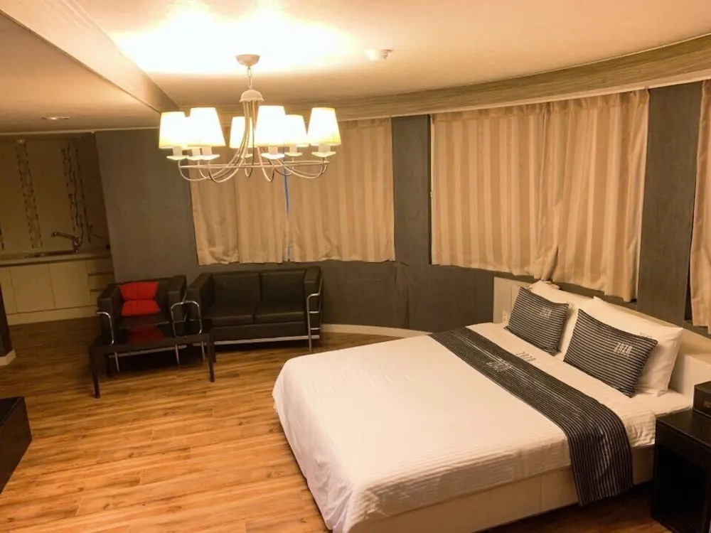 ZAZA Motel