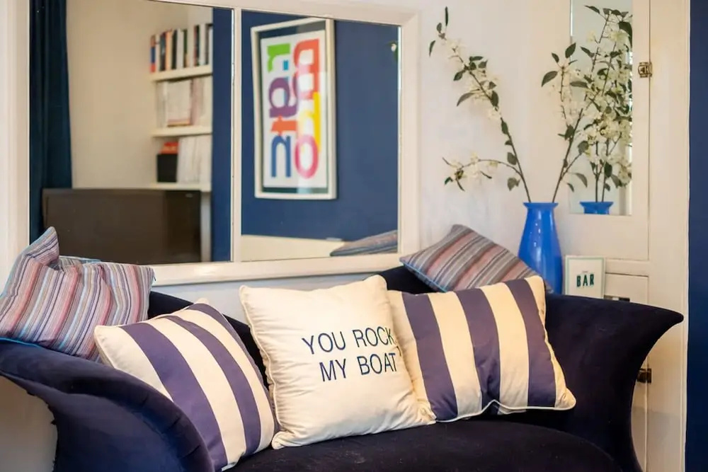 Host Stay Montpelier Colours