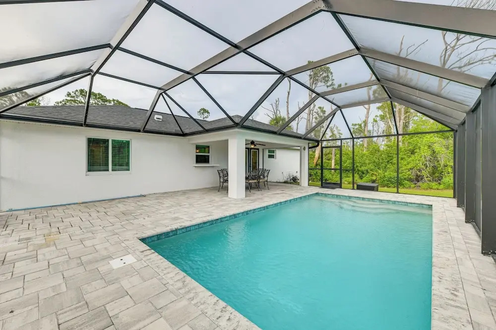 3 Mi to Public Beach: Port Charlotte Getaway!