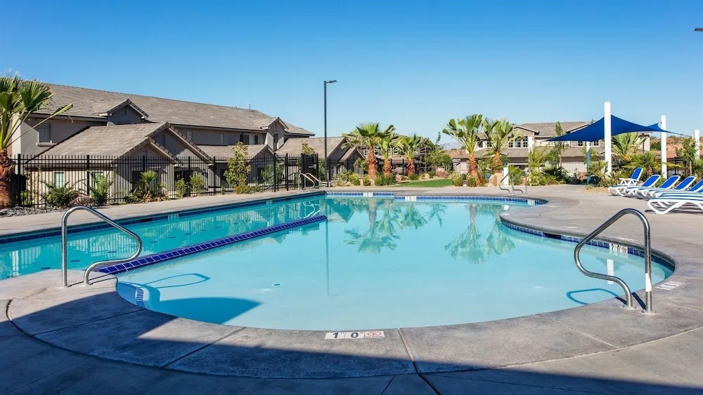Rim Rock At The Casitas 3 Bedroom Apts