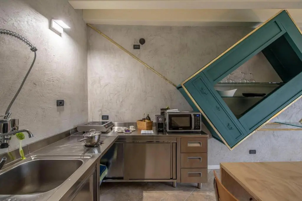 100% DESIGN