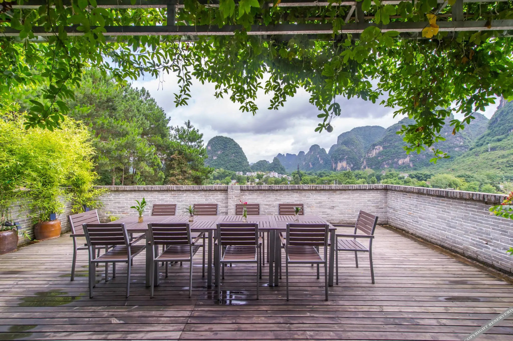 Yangshuo Spring Hill Hotel