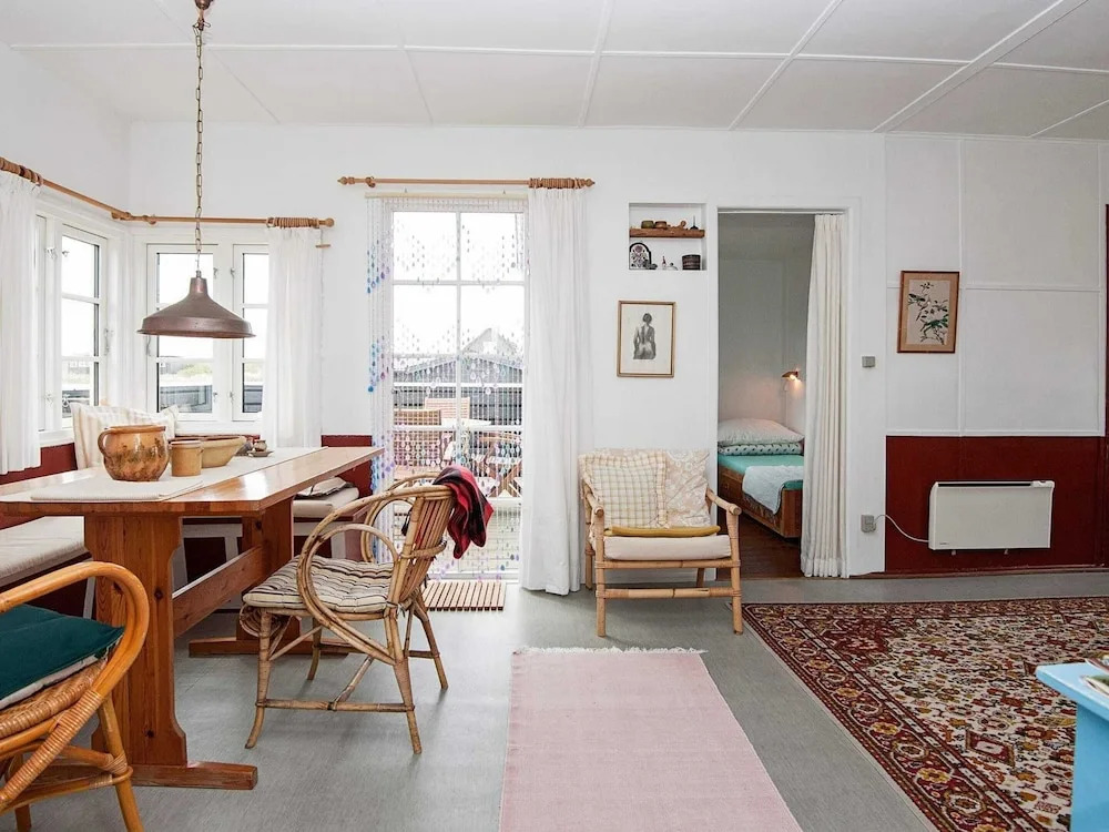 Serene Holiday Home in FanÃ¸ near Sea