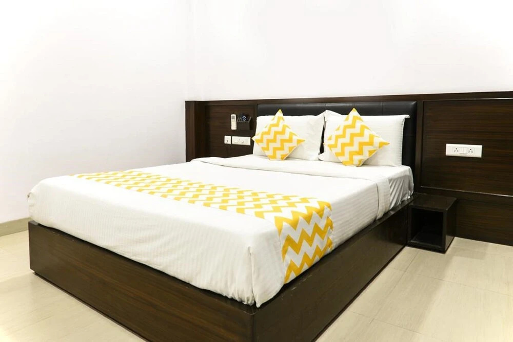 Oyo 14501 Hotel Hill View Guest House Begumpet