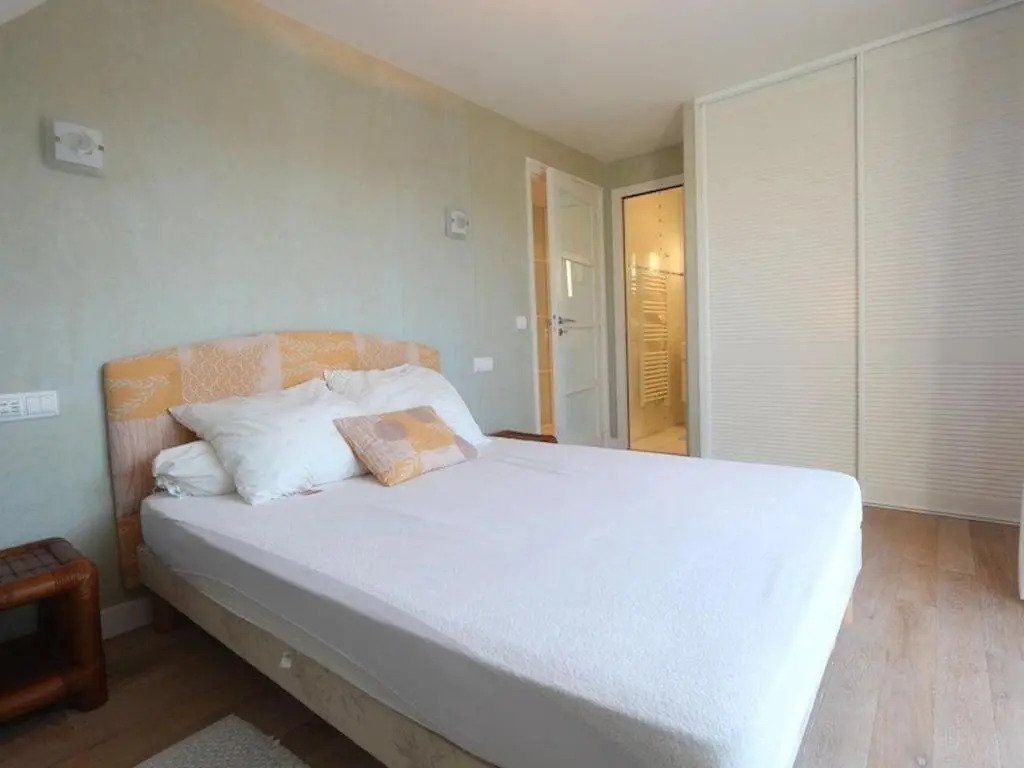 Appartement avec vue mer à 50m de la plage proche thalasso casino et restaurants FR 1 481 157