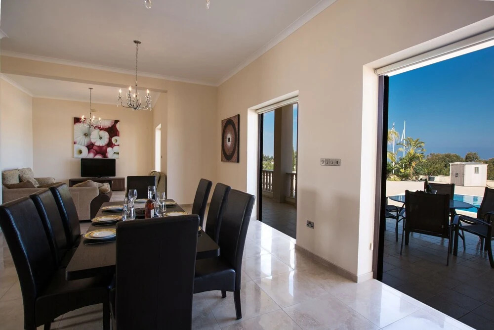 Villa Geordie 7 Platinum