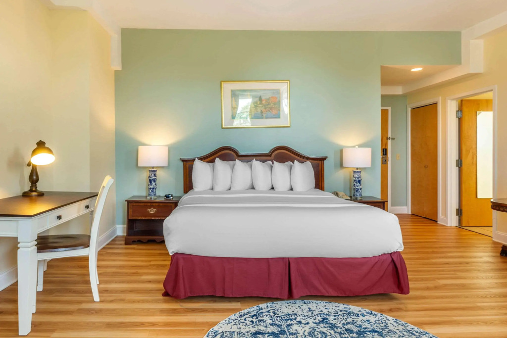 The Carriage House Inn Newport
