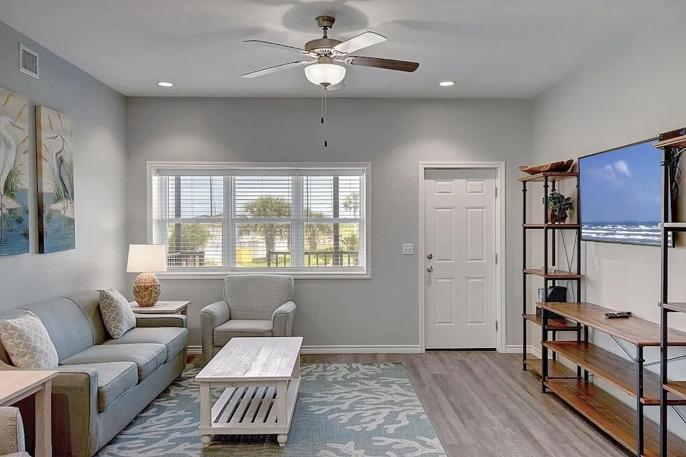 Island 43 3 Bedroom Condo