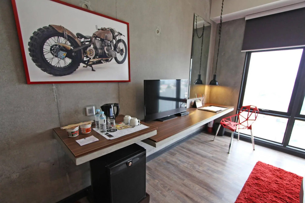 The B Hotel Quezon City