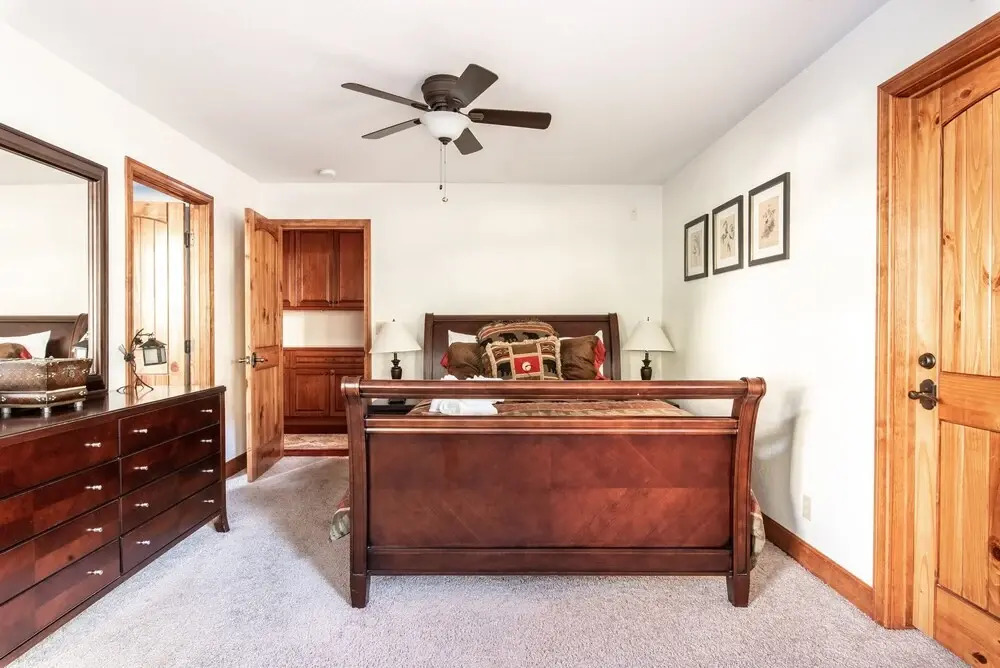 47 - Canyon Crest Lodge 5 Bedroom Home by Redawning