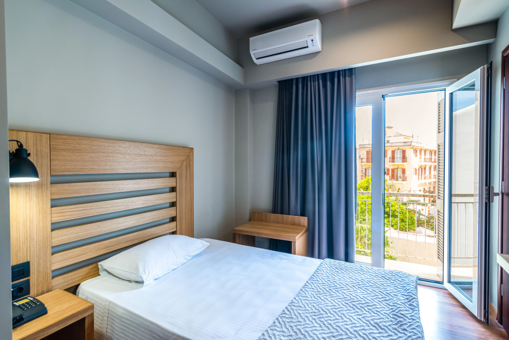 Agamemnon Hotel