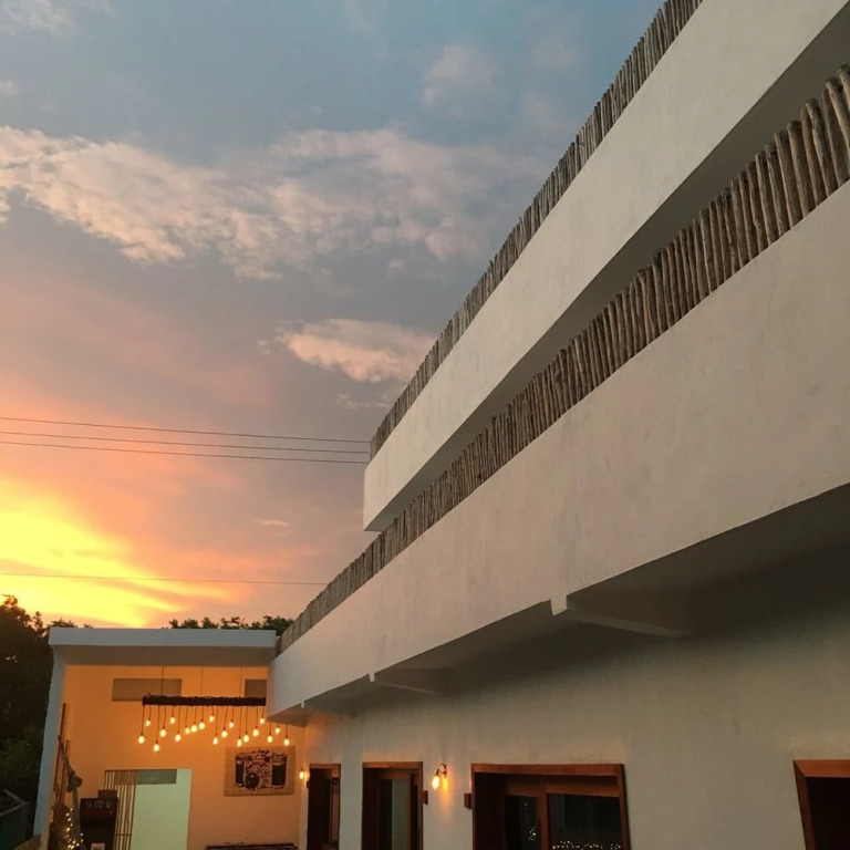 Hotel Lavi
