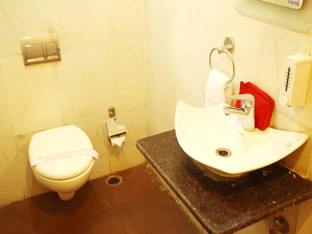 OYO 2302 Ballygunge