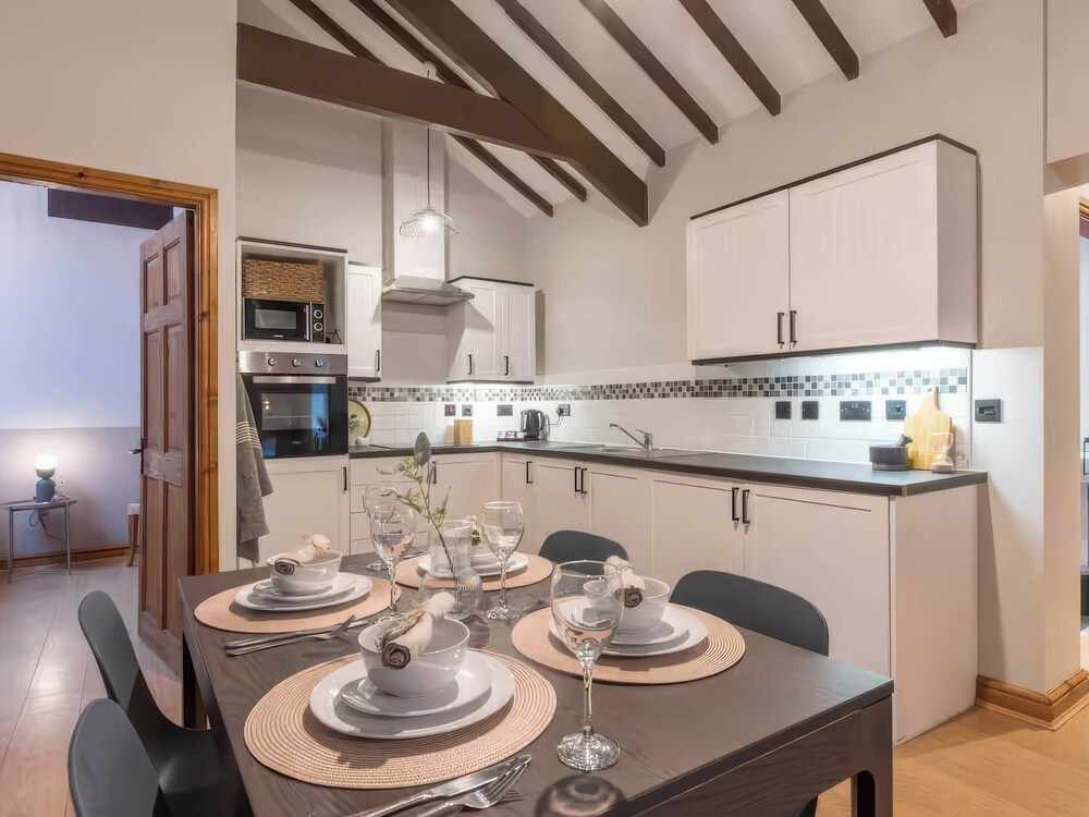 Swan Cottage