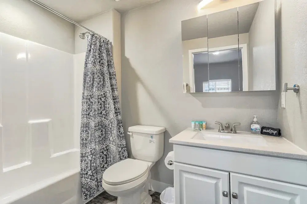 5370 N Union Unit101