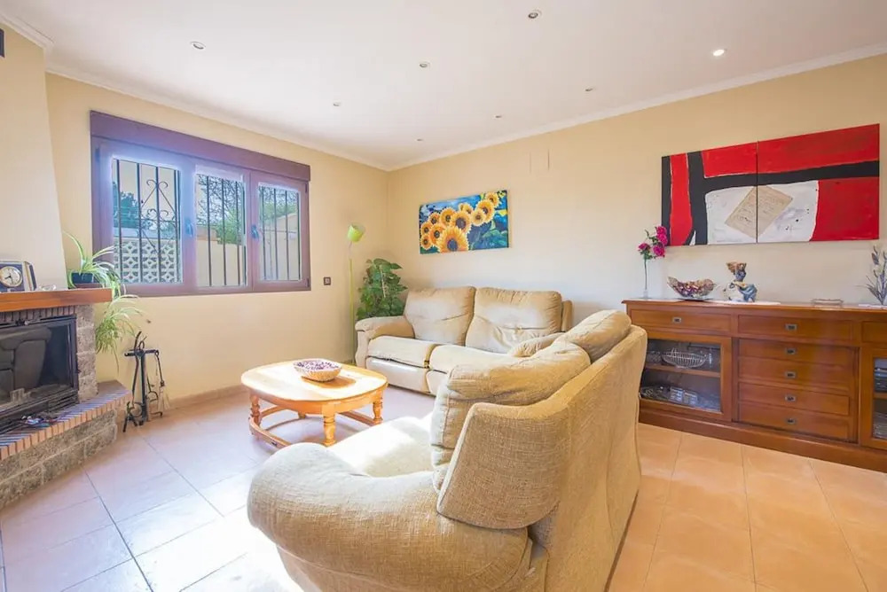 Villa - 4 Bedrooms with Pool and WiFi - 106405