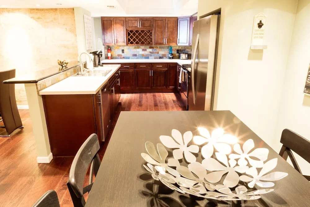 Scottsdale Luxury Home (2BR)