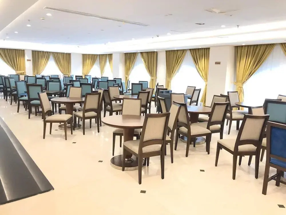 Zaha Al Madina Hotel