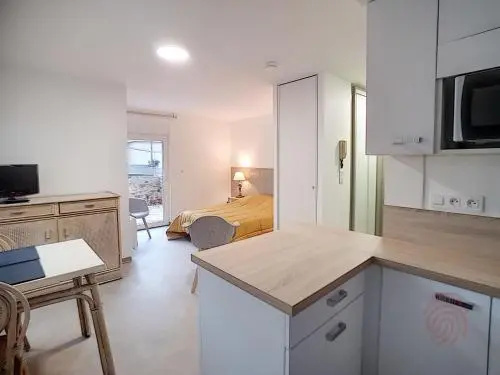 Apartment Maguejea, 13 Rue Paul Cere 8