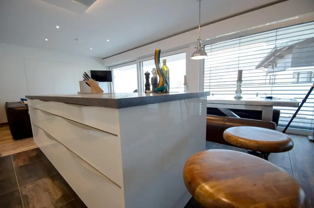 Superb Alpine Lodges Zell am See 6-8pax