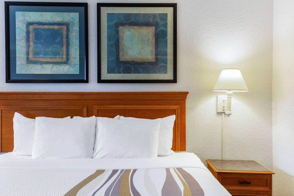 La Quinta by Wyndham Redding