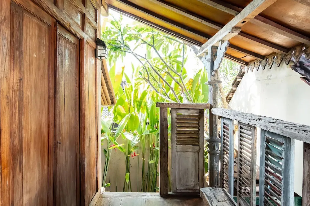 TwoSpaces Living at Kayu Beach Villa, Nusa Dua Beach