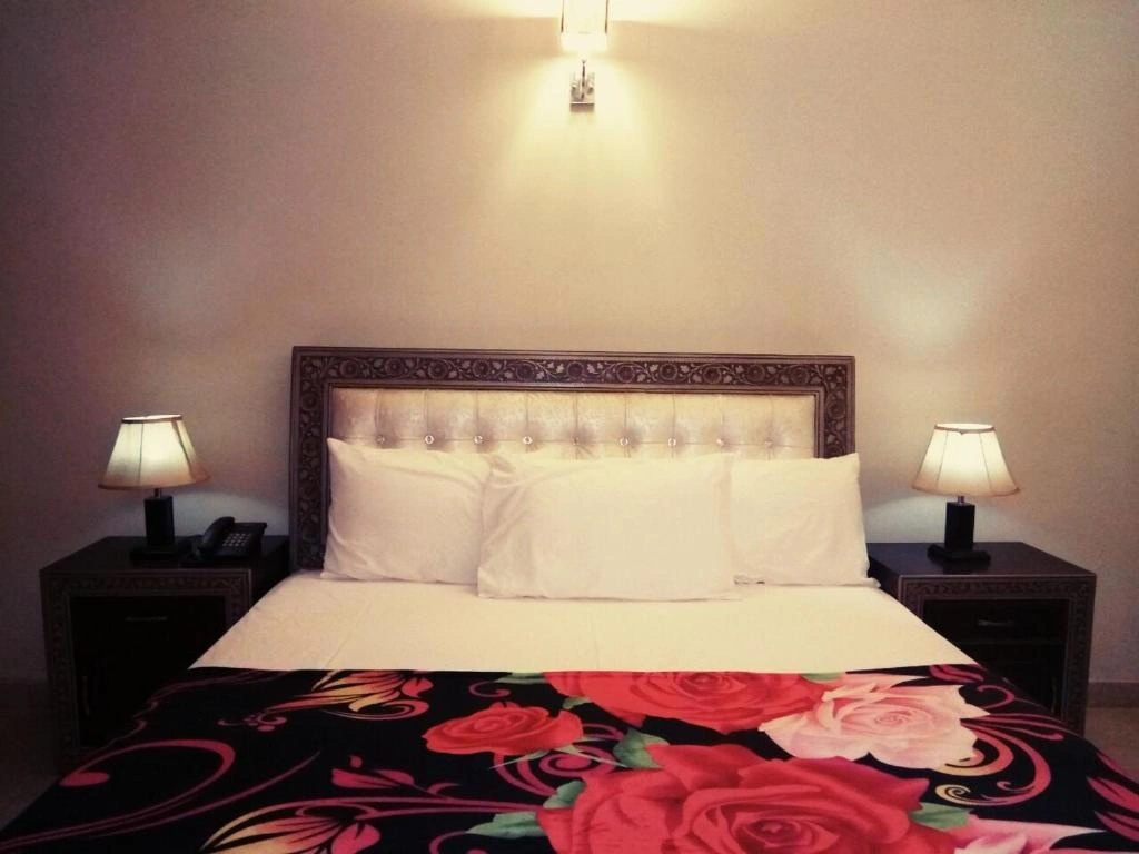 Royal Galaxy Guest House