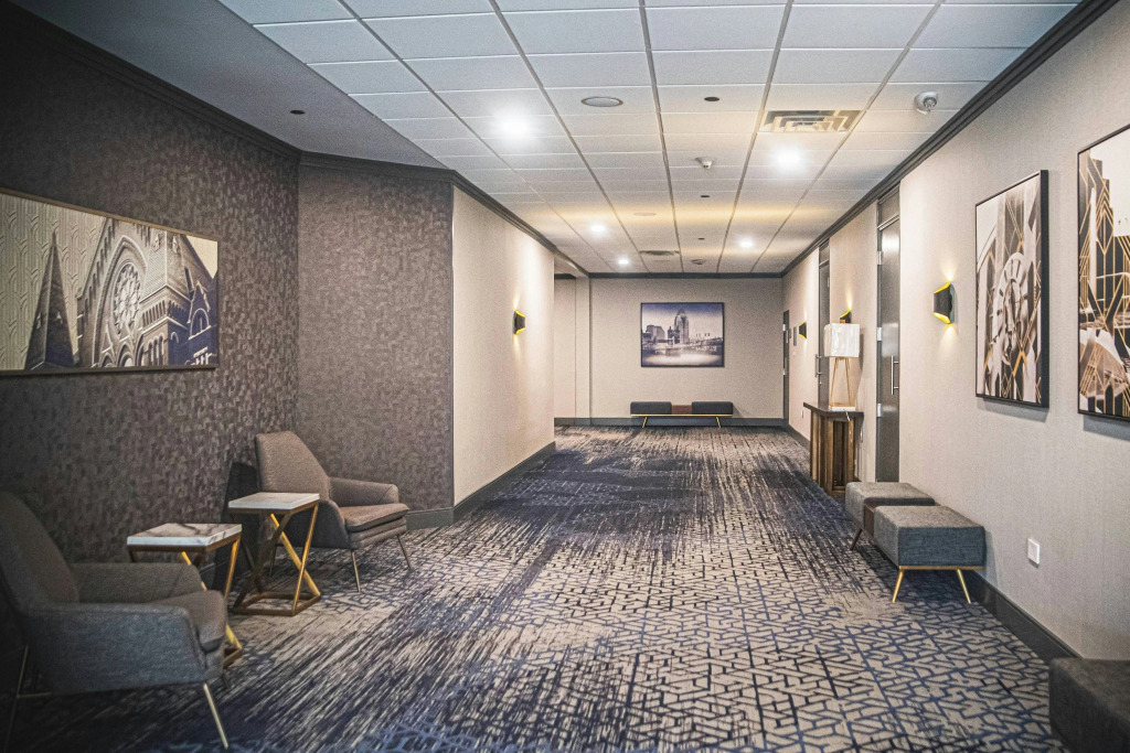 Delta Hotels by Marriott Cincinnati Sharonville