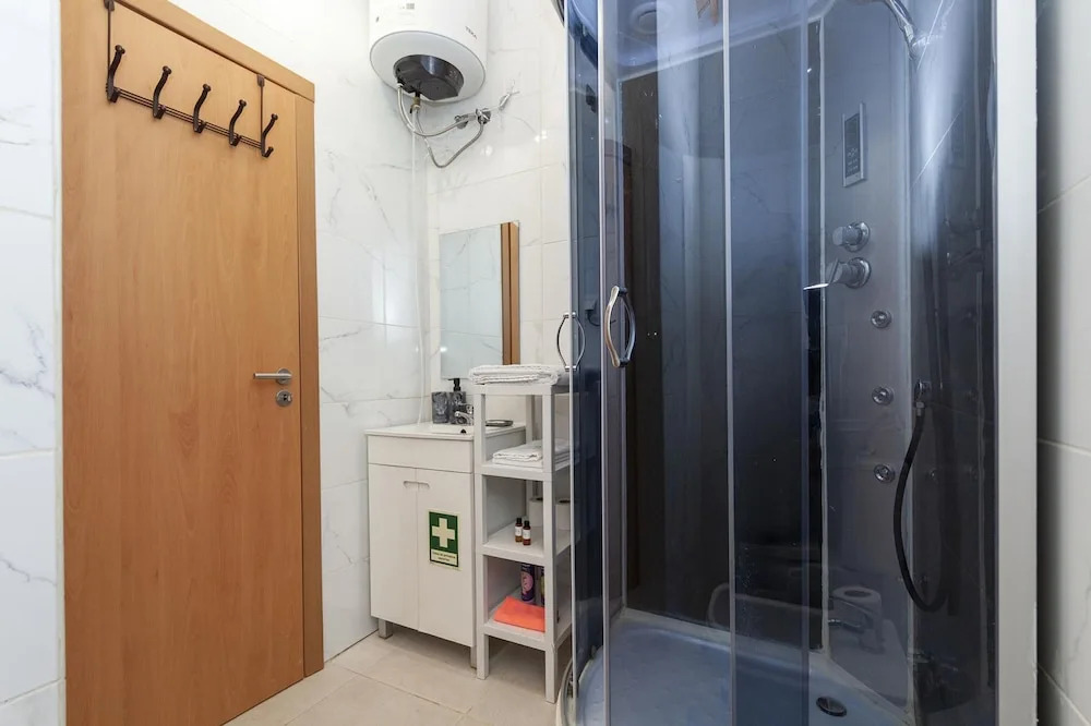 A28 - Castela Street Townhouse in Espiche