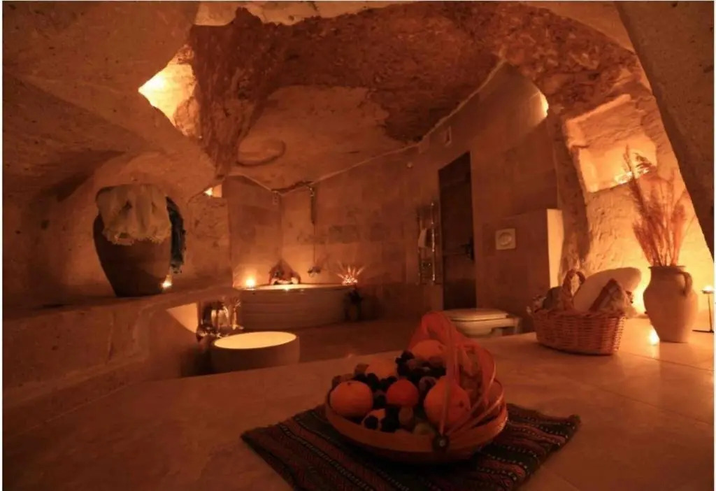 Jerveni Cave Hotel