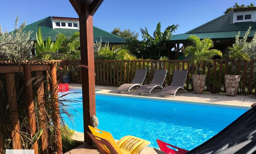 Titalee Lodge 3 Villas autour dune piscine