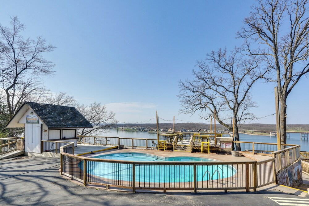 Main Channel View! Cozy Studio on Bagnell Dam Blvd