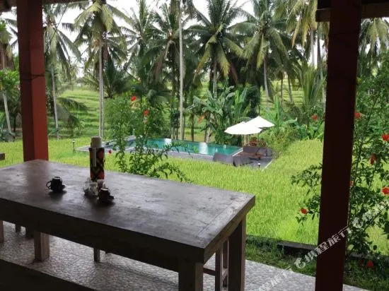 Arjana Bungalows Rice Field