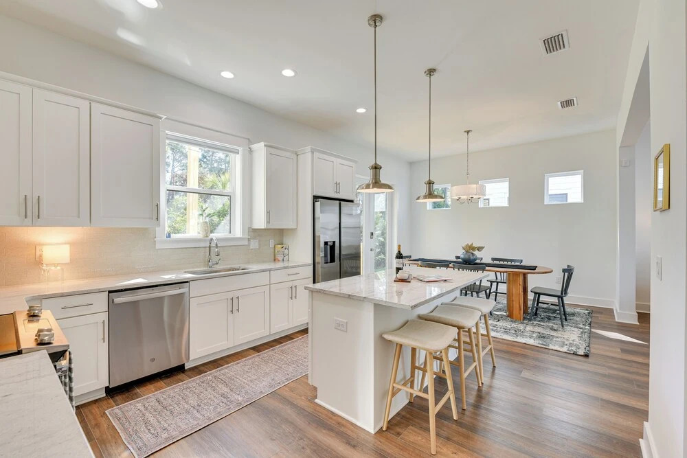 Florida Home - Grill & Pool Table, Walk to Beach