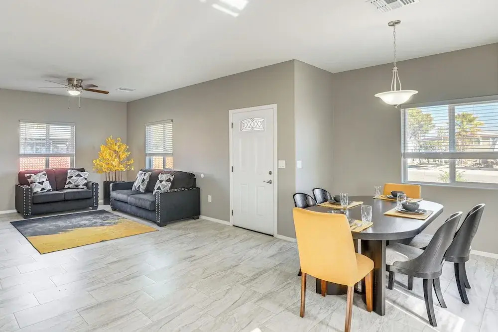 3 Mi to Tucson Mall: Home w/ Large Outdoor Space!