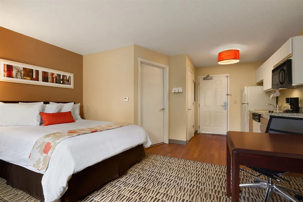 Hawthorn Suites By Wyndham Omaha