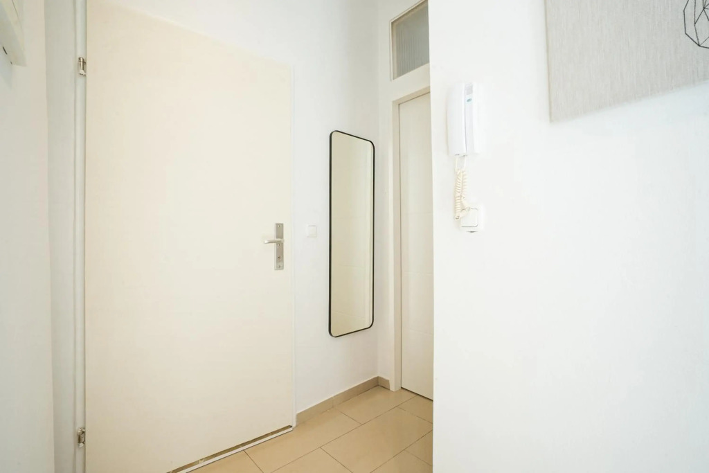 Modern and lovely apartment next to subway station