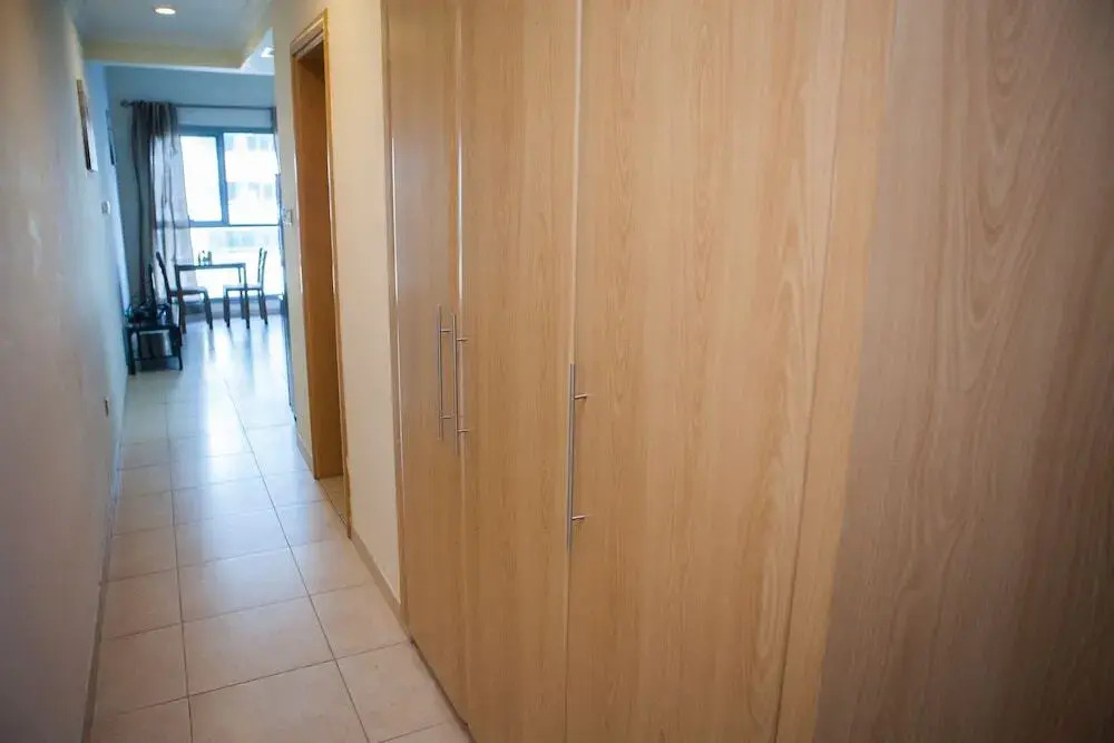 Big Studio Apartment in Dubai Marina Walking to JBR Beach, Cruise and DMCC Metro