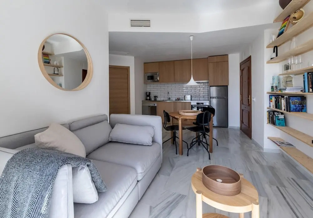 Fuengirola Promenade 1BR Apartment in 30 Meters to the Beach