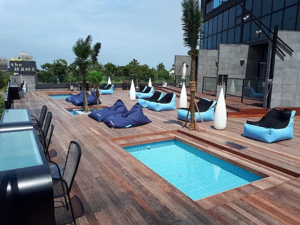 Daylight Lagomar Pension