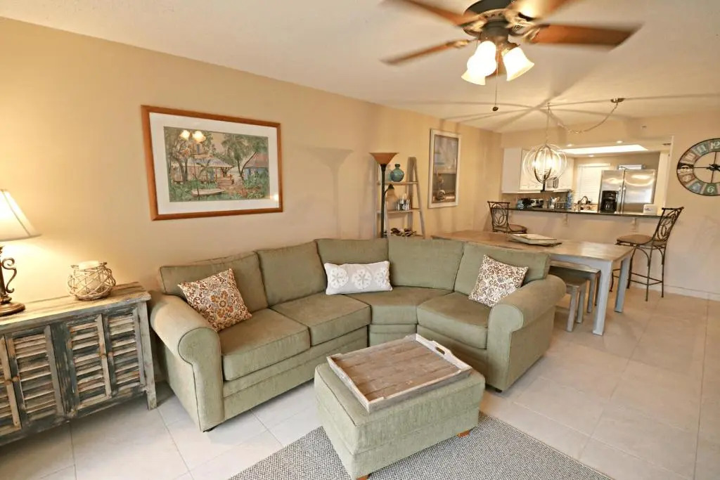 Ocean Village Club I15
